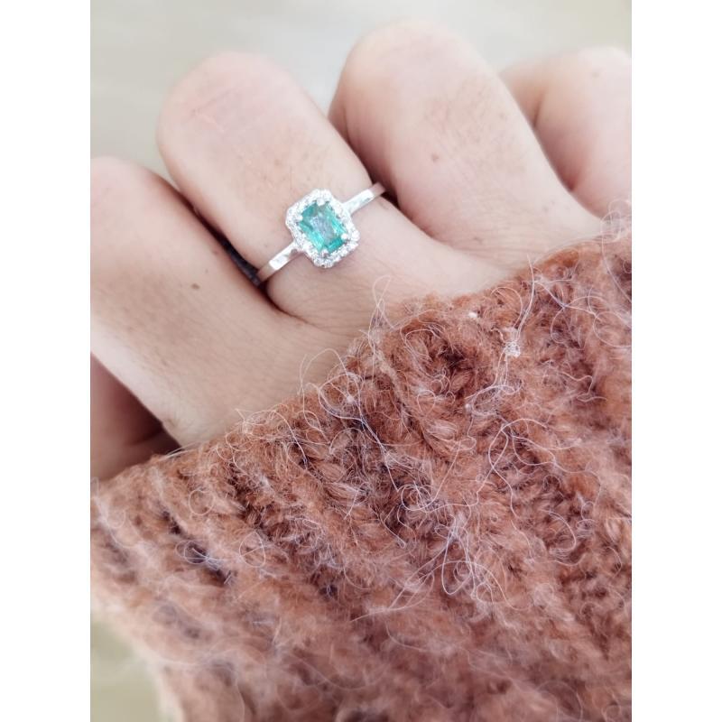 ANILLO ESMERALDA FINA. ORO 18K