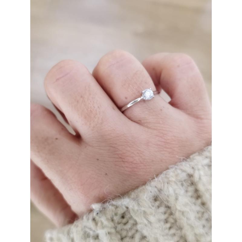 ANILLO BIBIANA. ORO 18K
