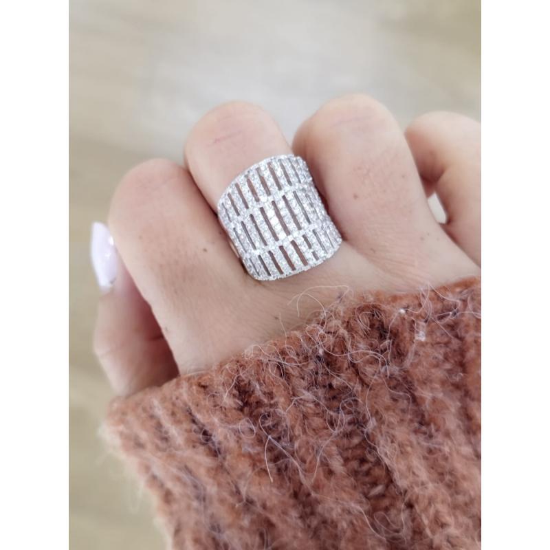 ANILLO EMPERATRIZ. ORO 18K